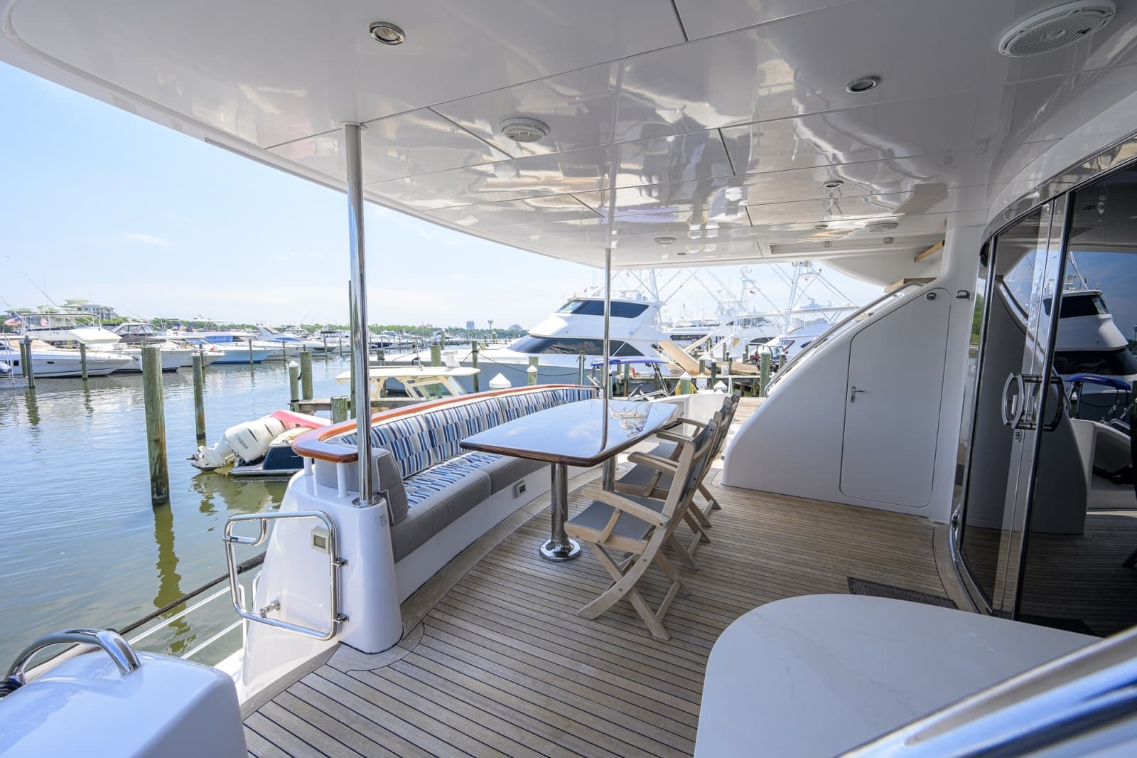 2013 Hatteras 80 Motor Yacht - Photo 95