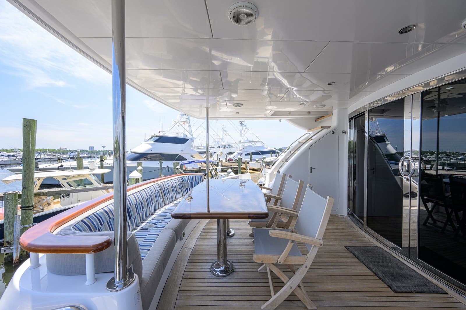 2013 Hatteras 80 Motor Yacht - Photo 96
