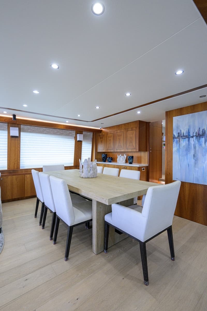 2013 Hatteras 80 Motor Yacht - Photo 19