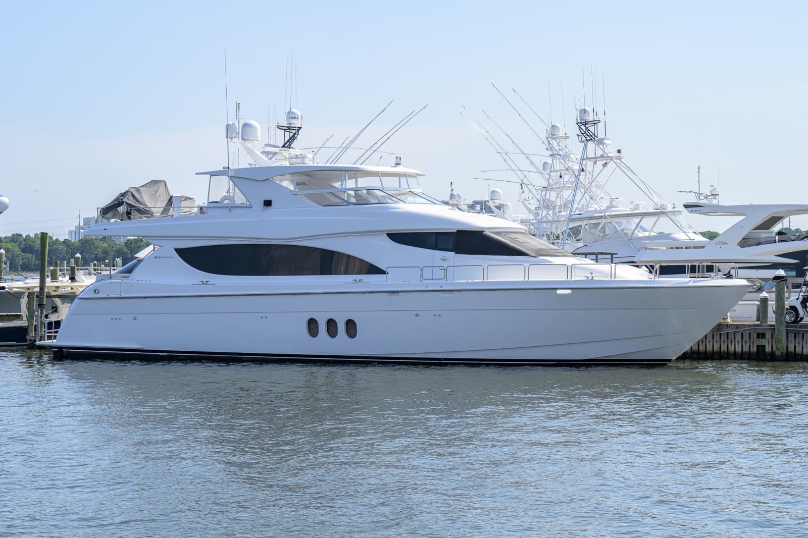 2013 Hatteras 80 Motor Yacht - Photo 3