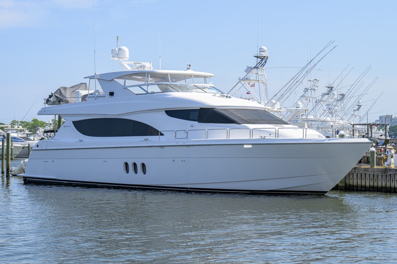 2013 Hatteras 80 Motor Yacht - Photo 5
