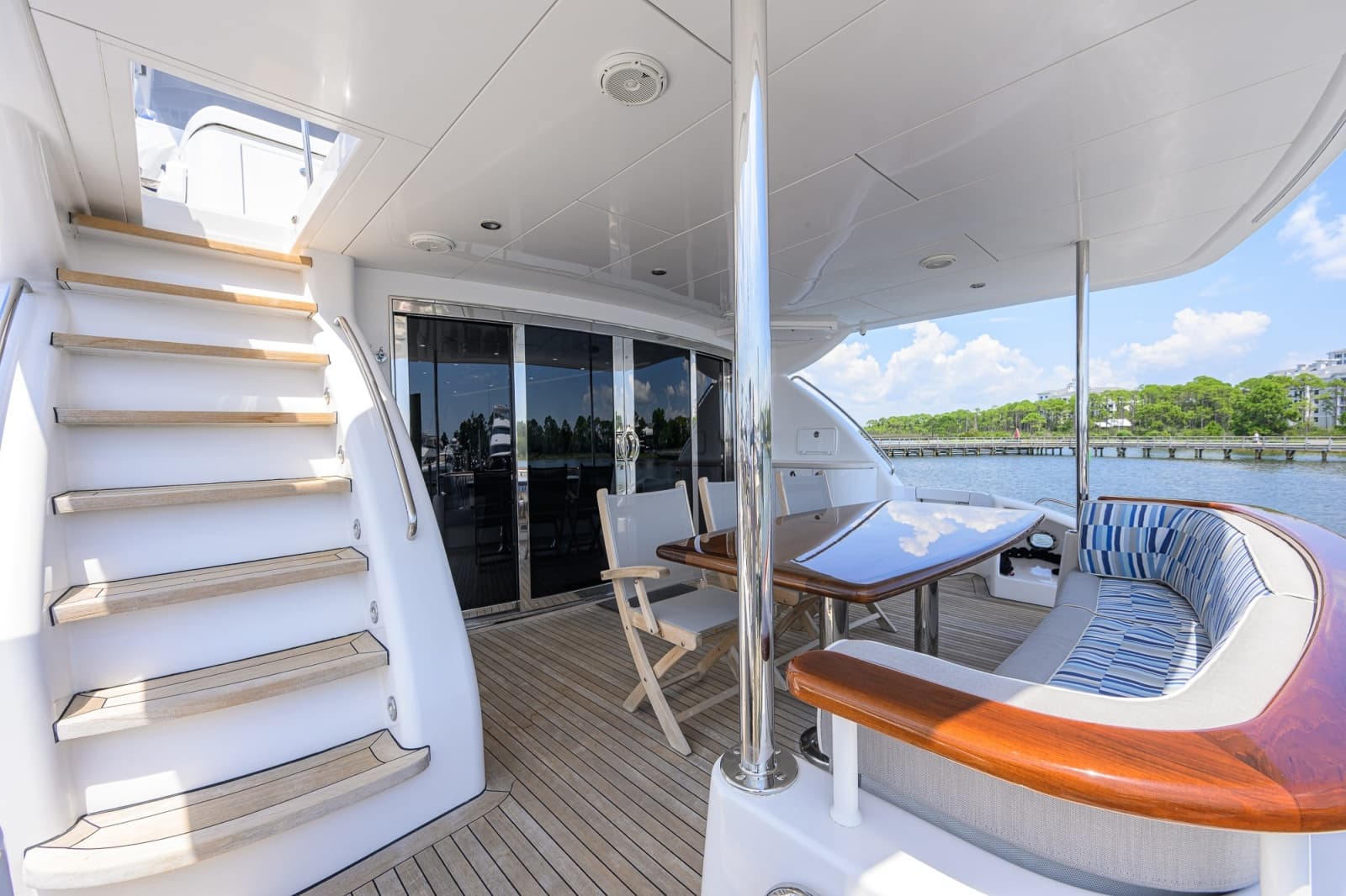 2013 Hatteras 80 Motor Yacht - Photo 102