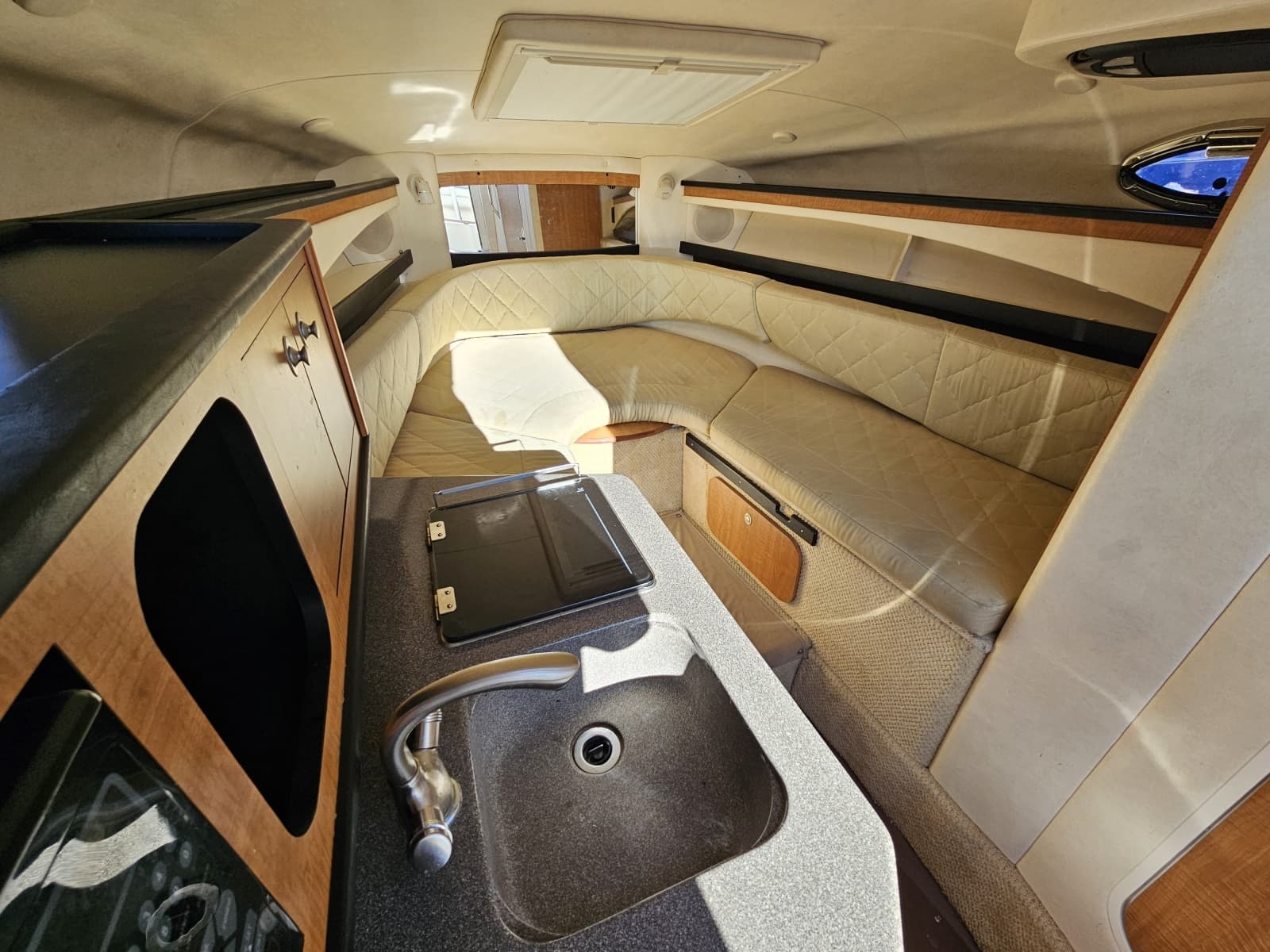 2006 Sea Ray 260 Sundancer - Photo 6