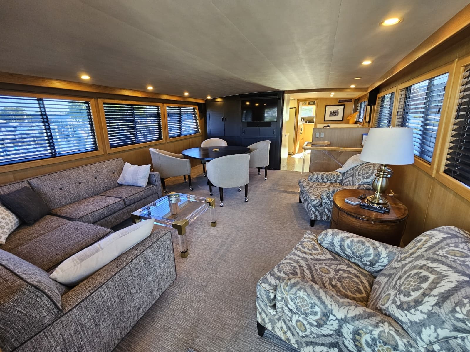1991 Hatteras 70 Cockpit Motor Yacht - Photo 26