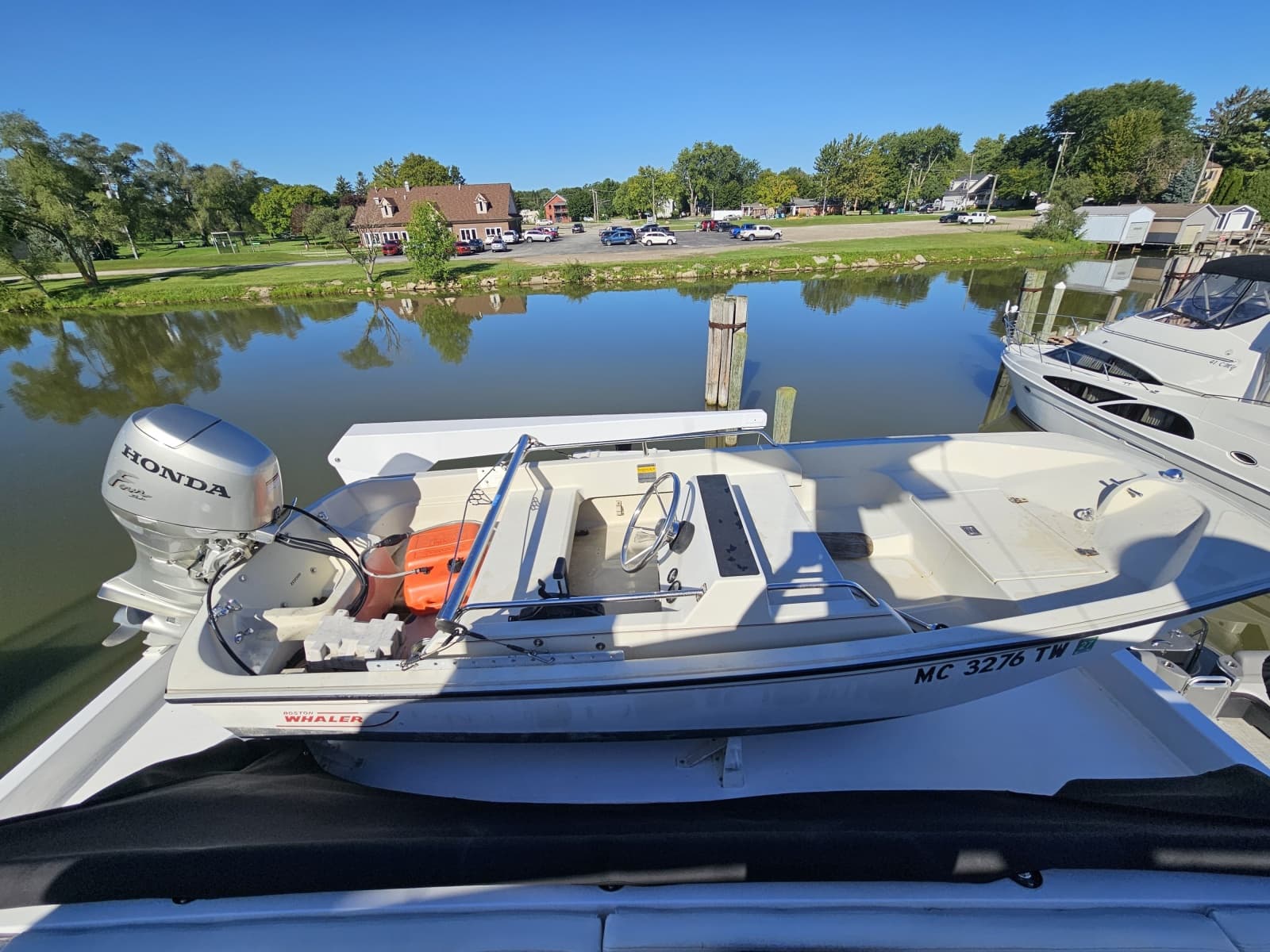1991 Hatteras 70 Cockpit Motor Yacht - Photo 24