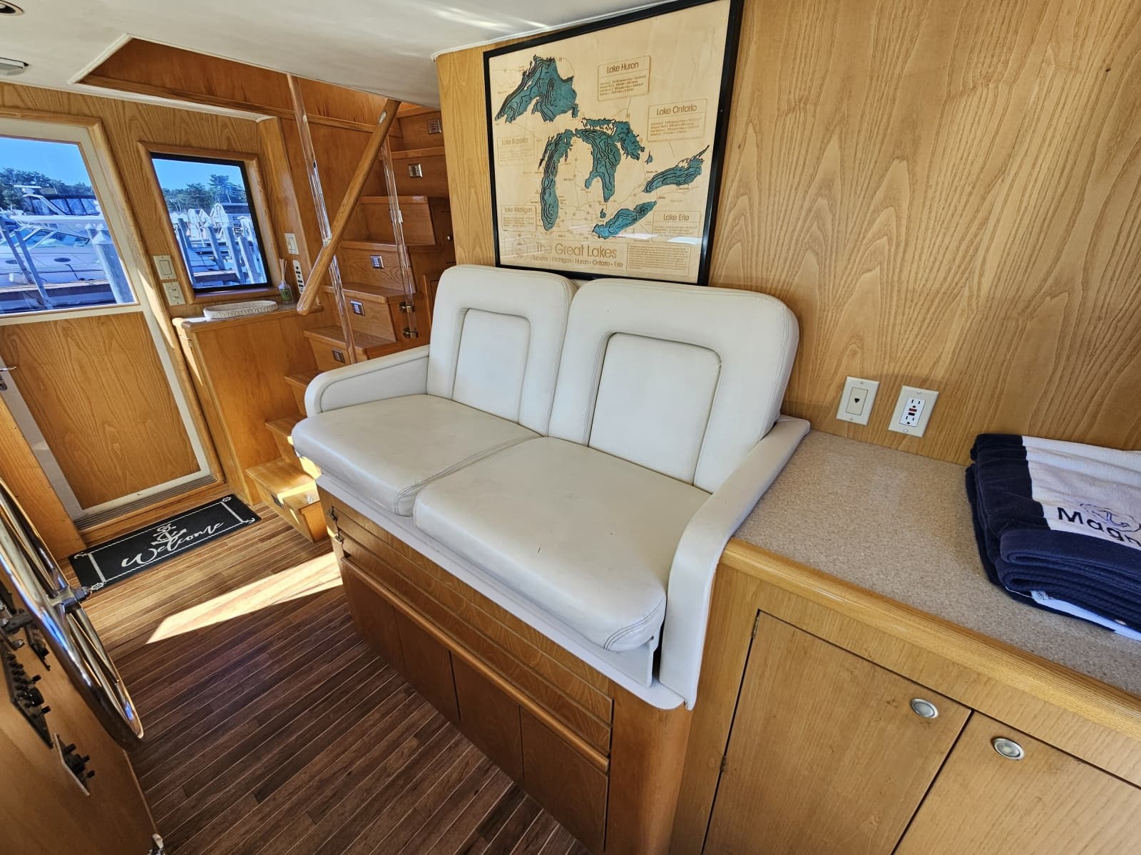 1991 Hatteras 70 Cockpit Motor Yacht - Photo 15