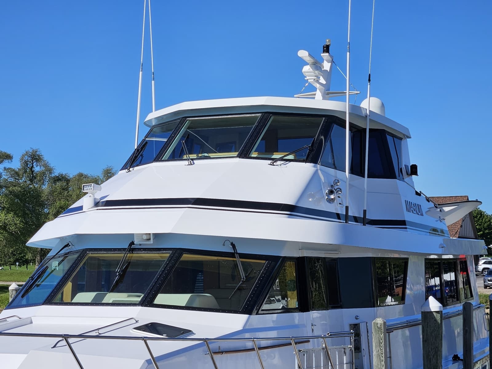 1991 Hatteras 70 Cockpit Motor Yacht - Photo 6
