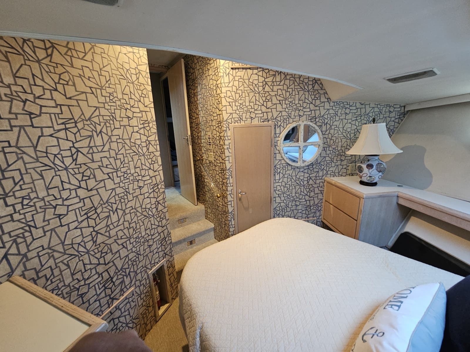 1991 Hatteras 70 Cockpit Motor Yacht - Photo 33