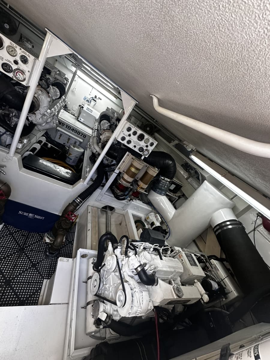 1997 Viking 58 Convertible - Photo 49