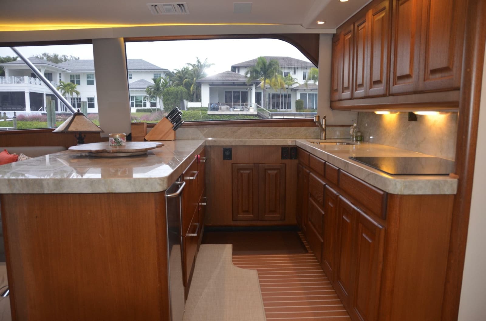 1997 Viking 58 Convertible - Photo 24