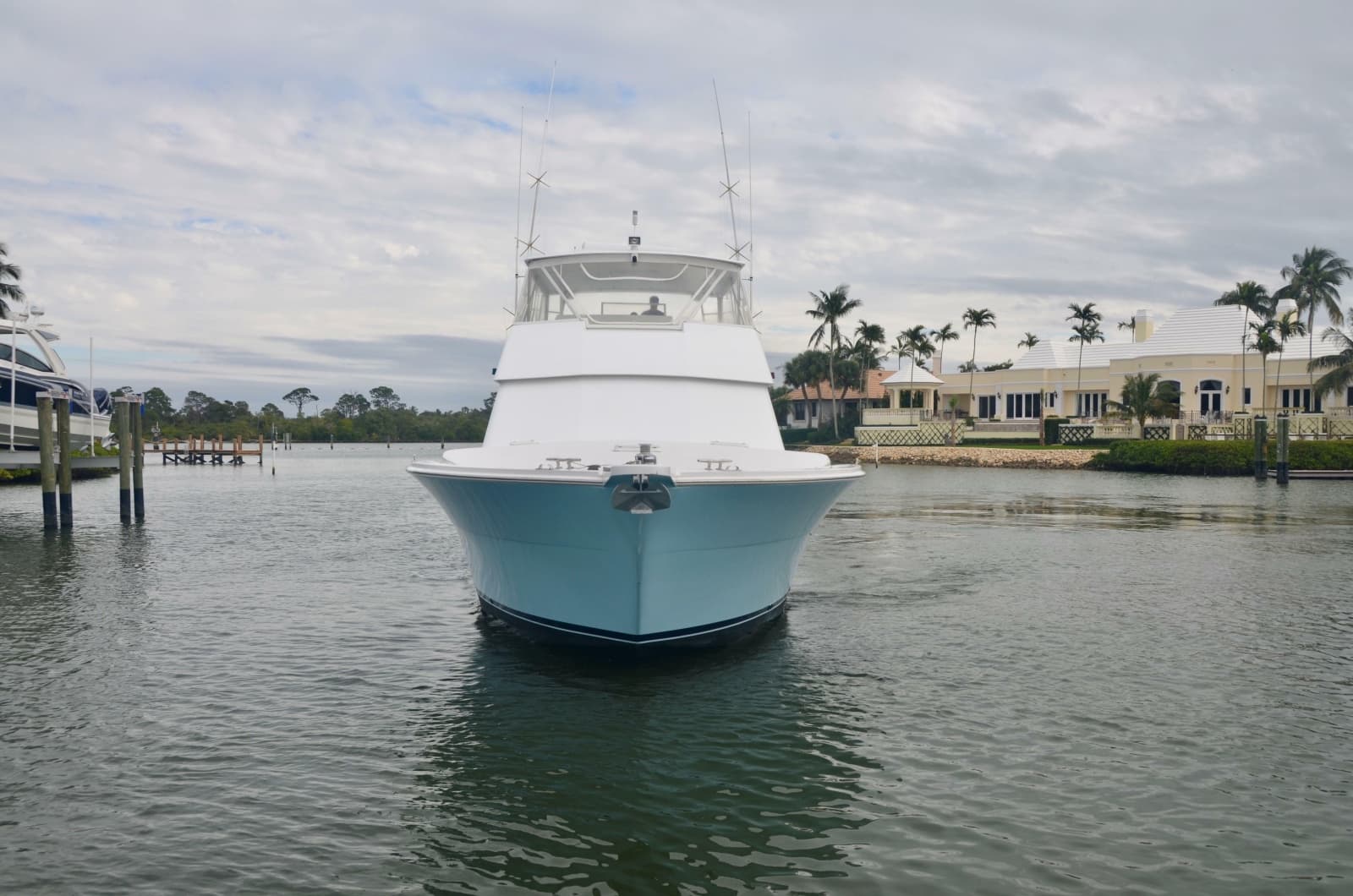 1997 Viking 58 Convertible - Photo 2