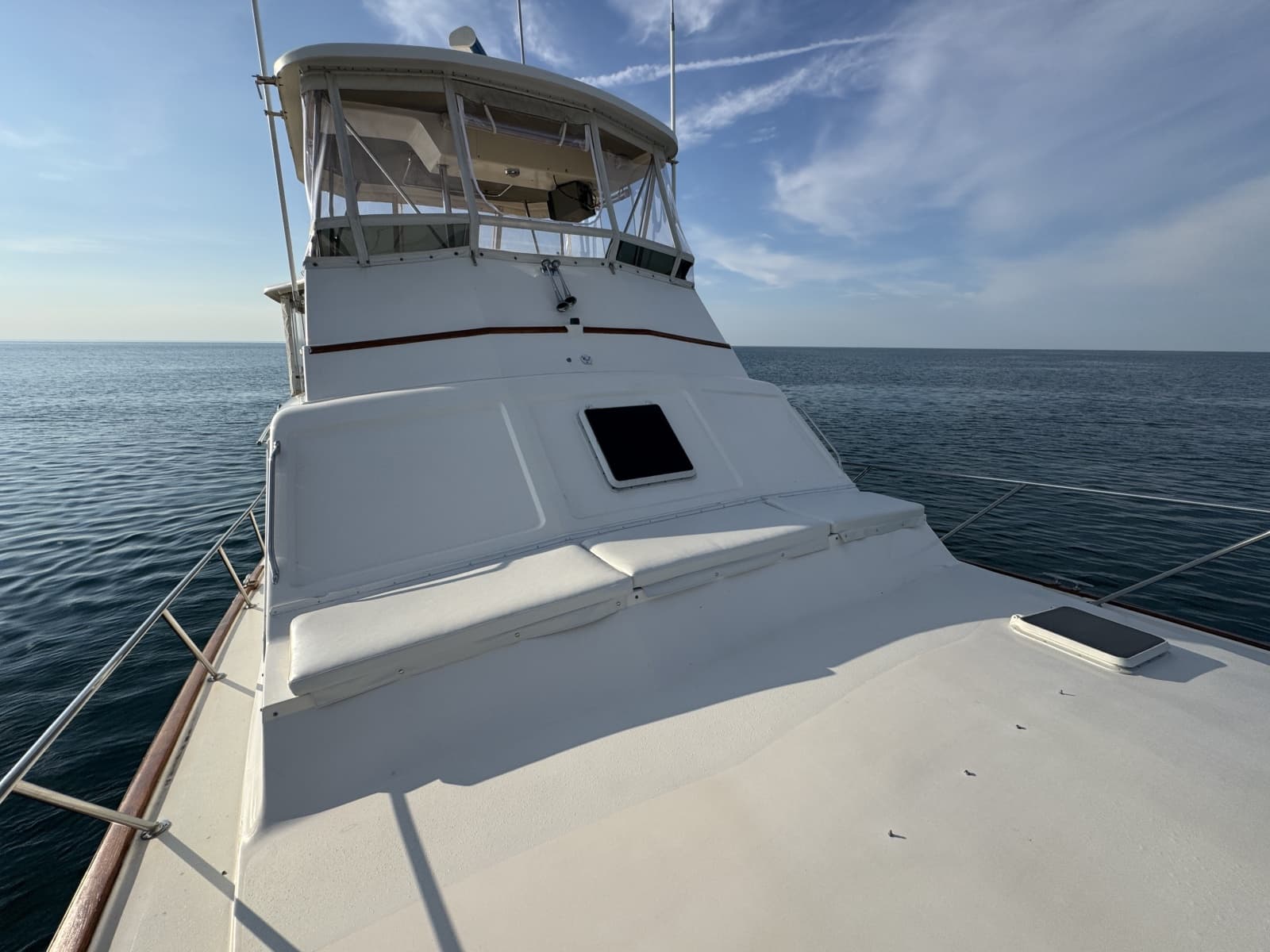1985 Ocean Yachts 46 Sunliner - Photo 10