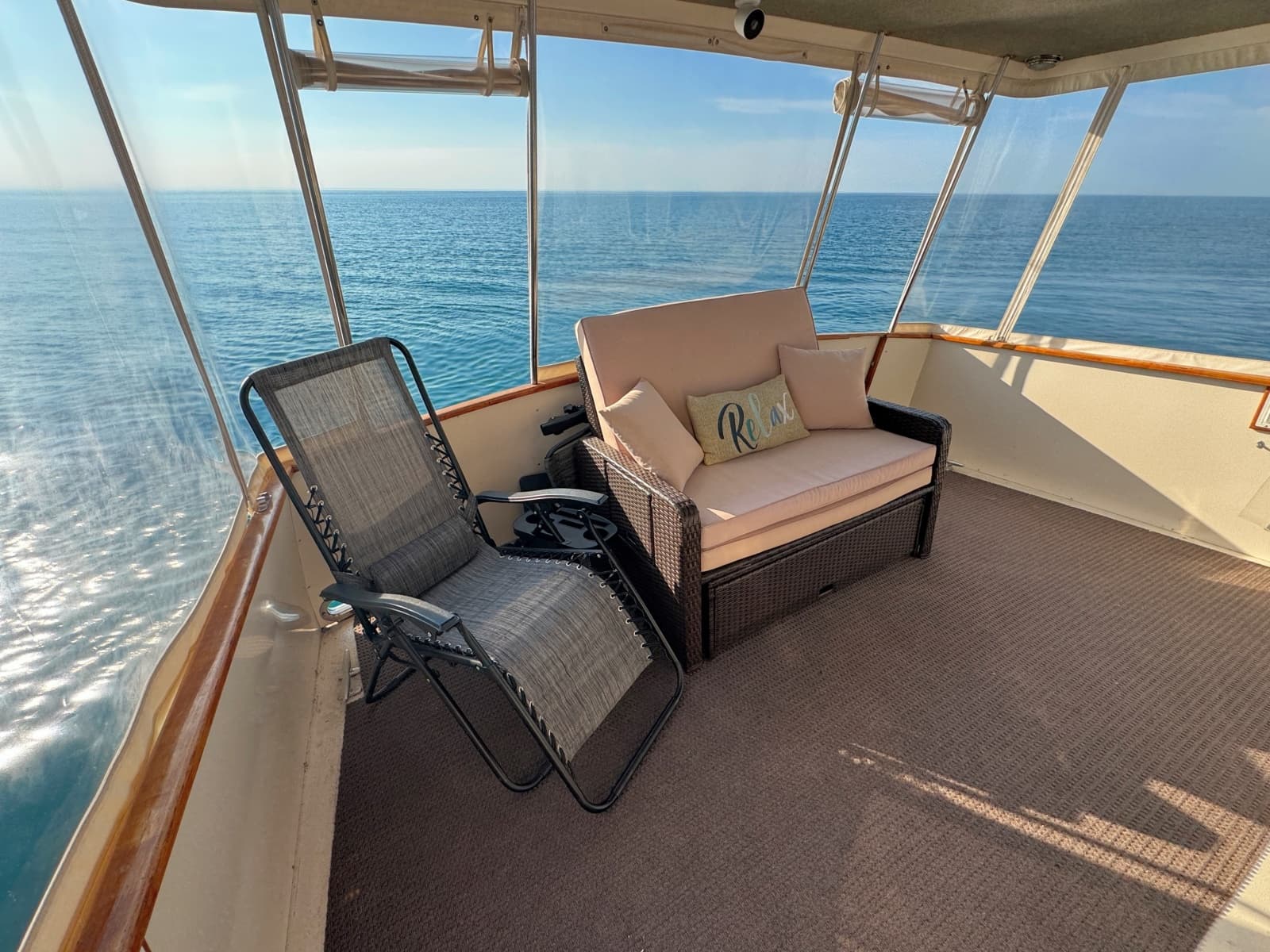 1985 Ocean Yachts 46 Sunliner - Photo 18