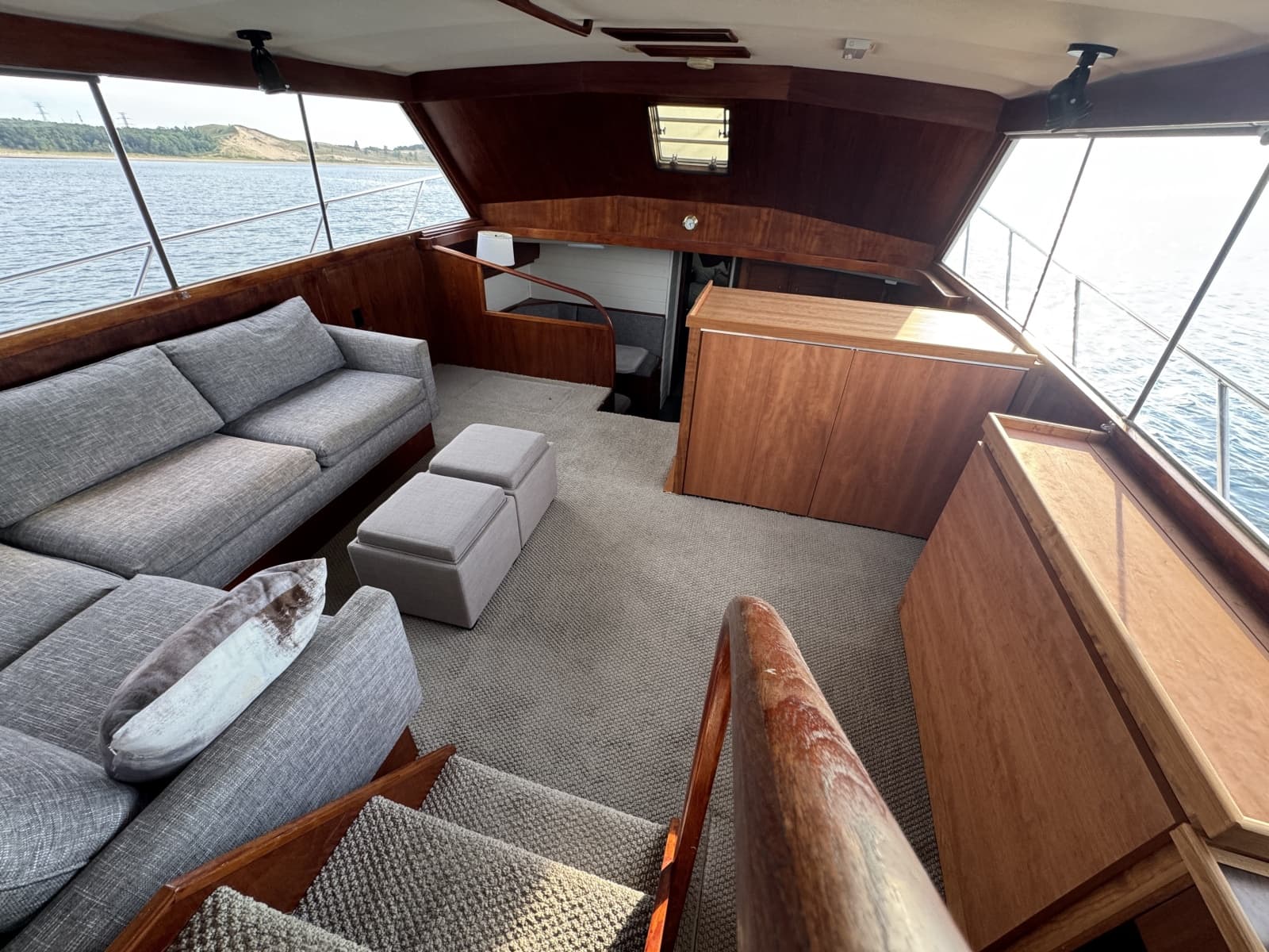 1985 Ocean Yachts 46 Sunliner - Photo 32