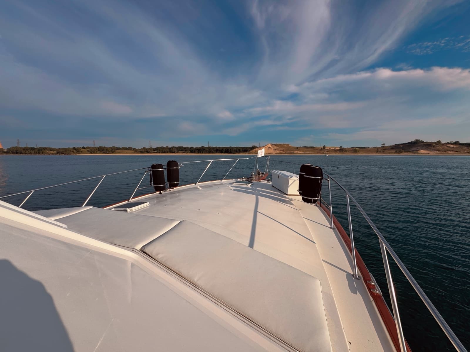 1985 Ocean Yachts 46 Sunliner - Photo 8