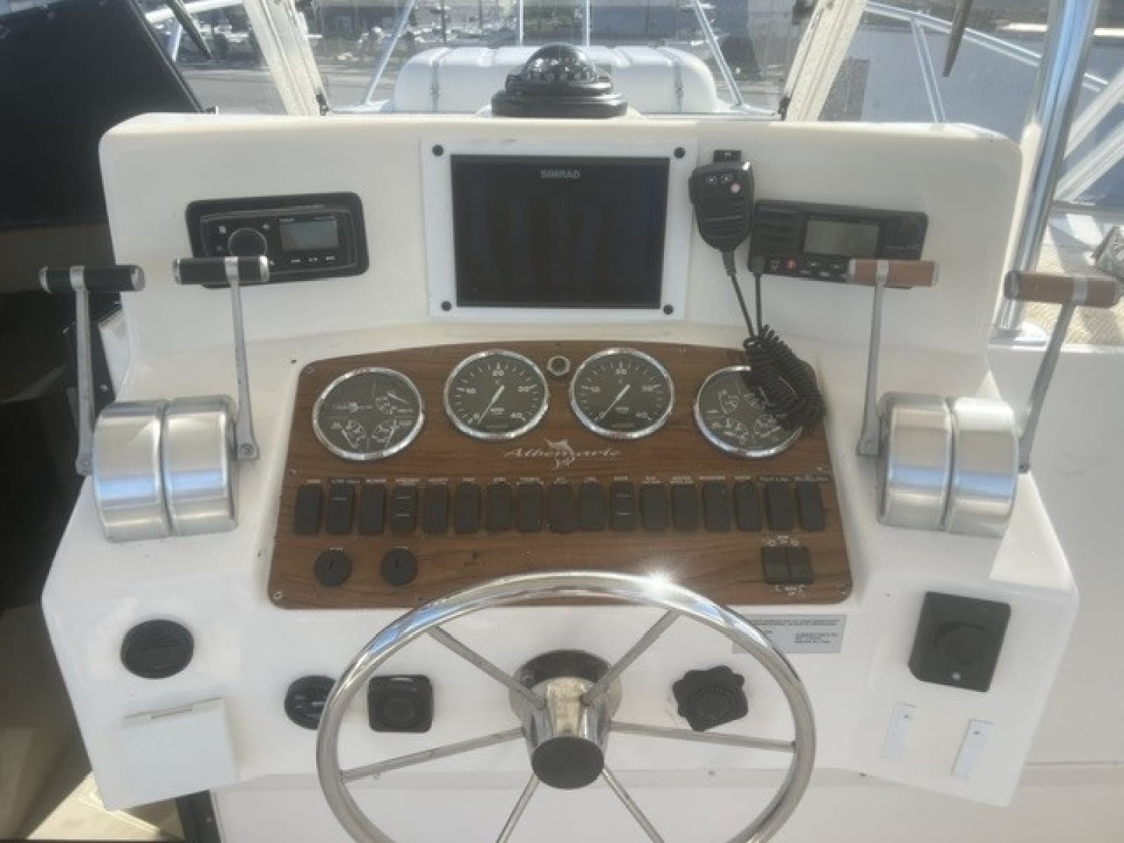 2000 Albemarle 305 Express Fisherman - Photo 18