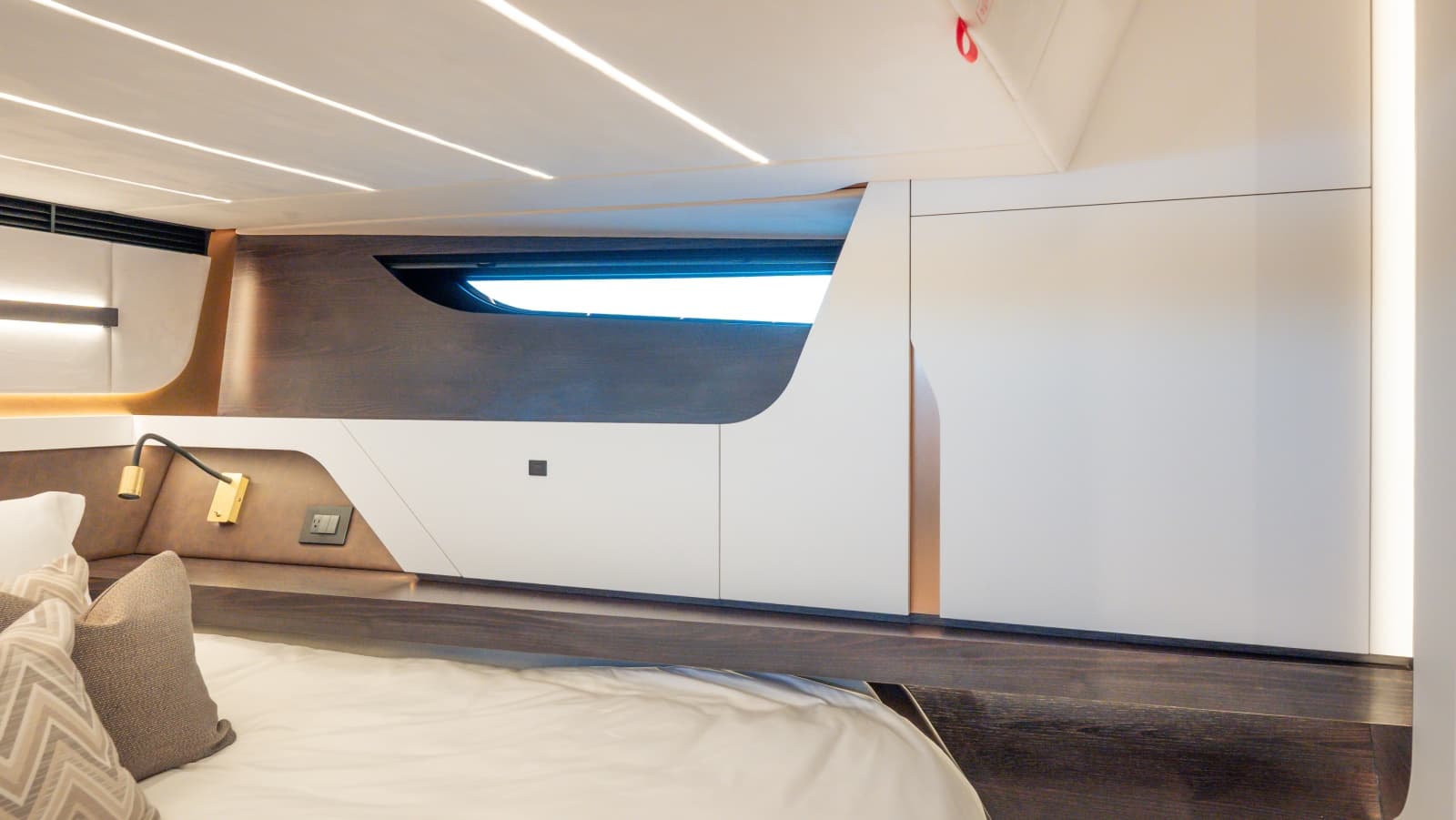 2026 Vanquish Yachts VQ70 - Photo 68