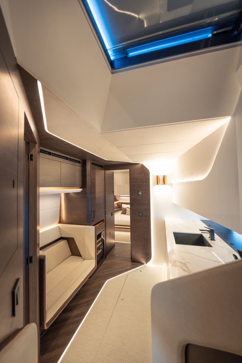 2026 Vanquish Yachts VQ70 - Photo 71