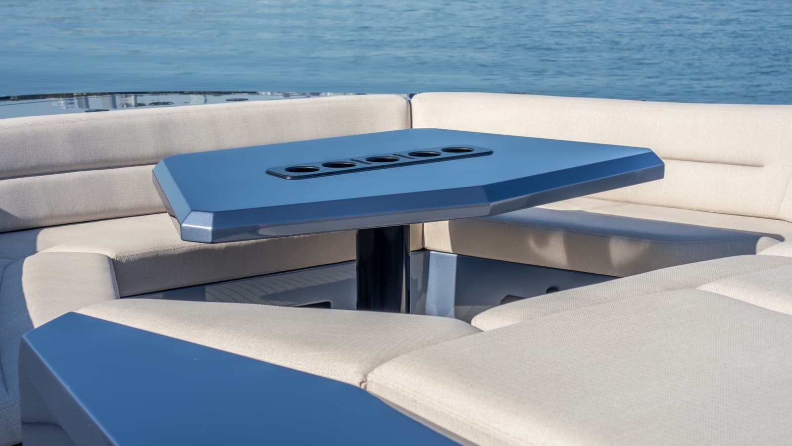 2026 Vanquish Yachts VQ70 - Photo 56