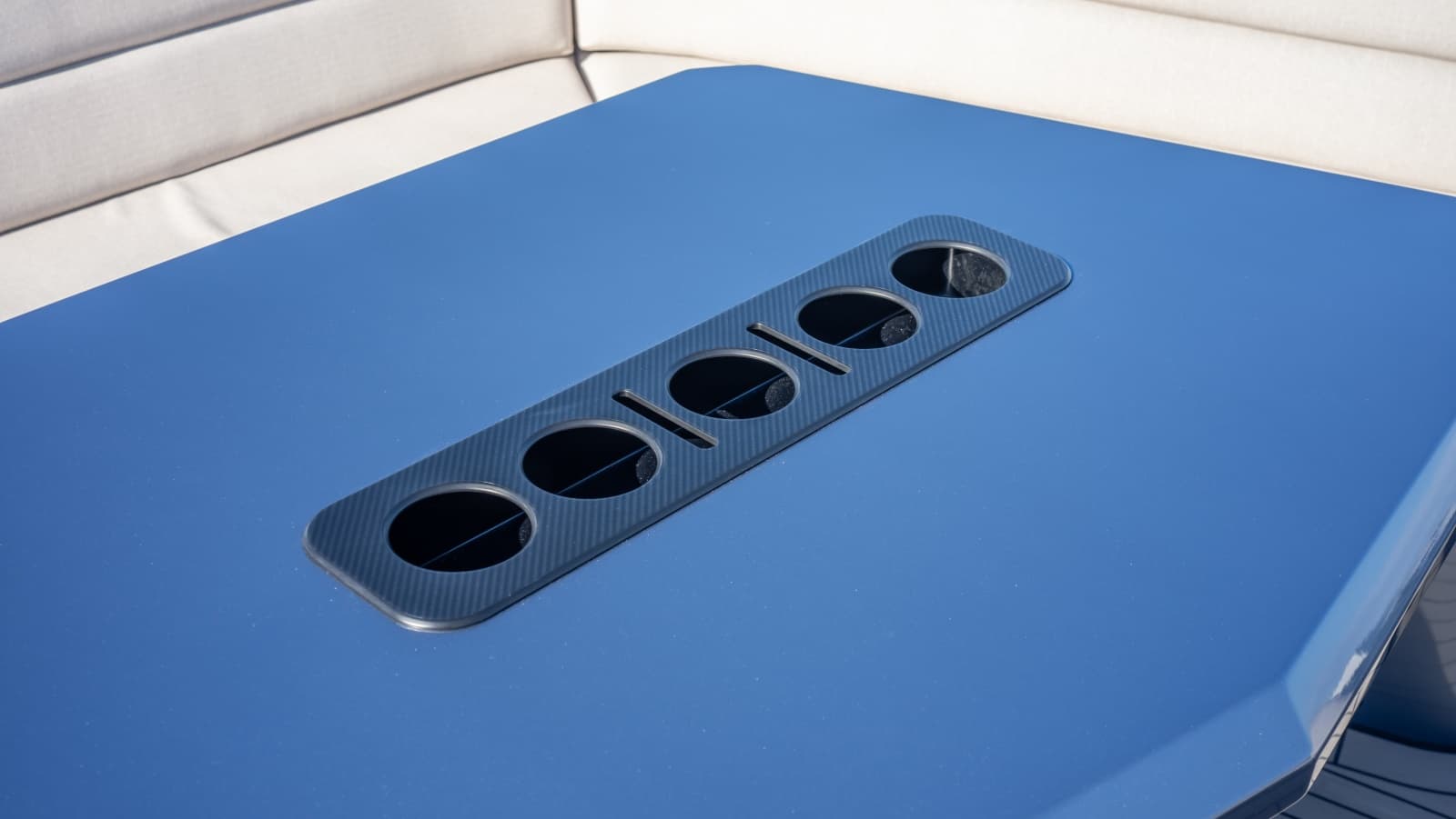 2026 Vanquish Yachts VQ70 - Photo 55