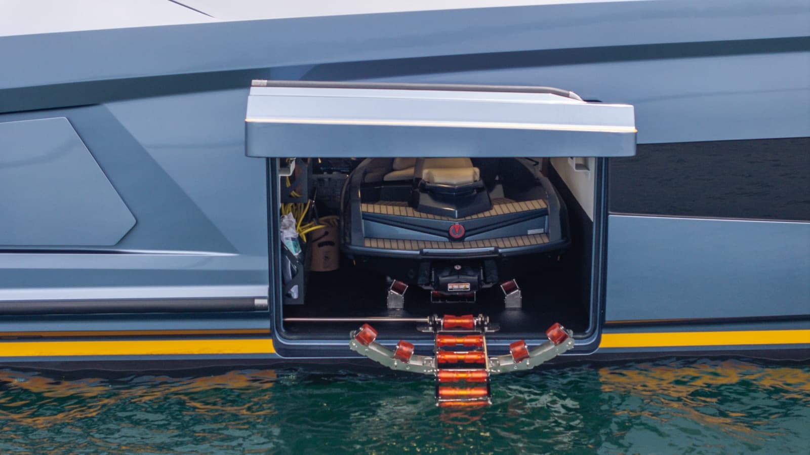 2026 Vanquish Yachts VQ70 - Photo 8