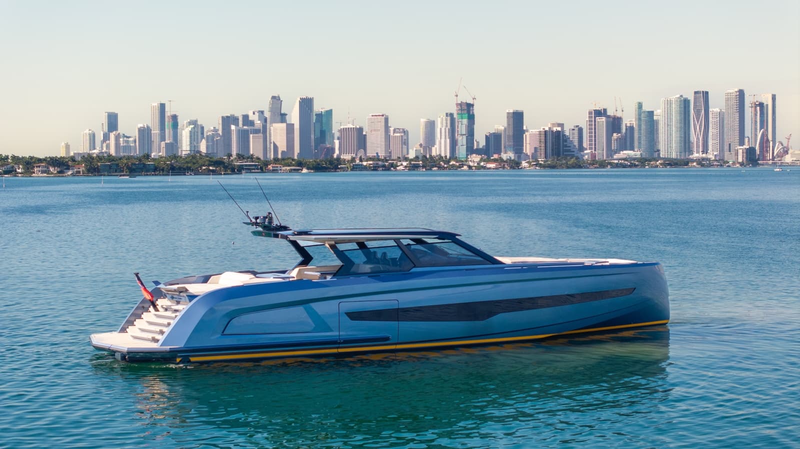 2026 Vanquish Yachts VQ70 - Photo 4