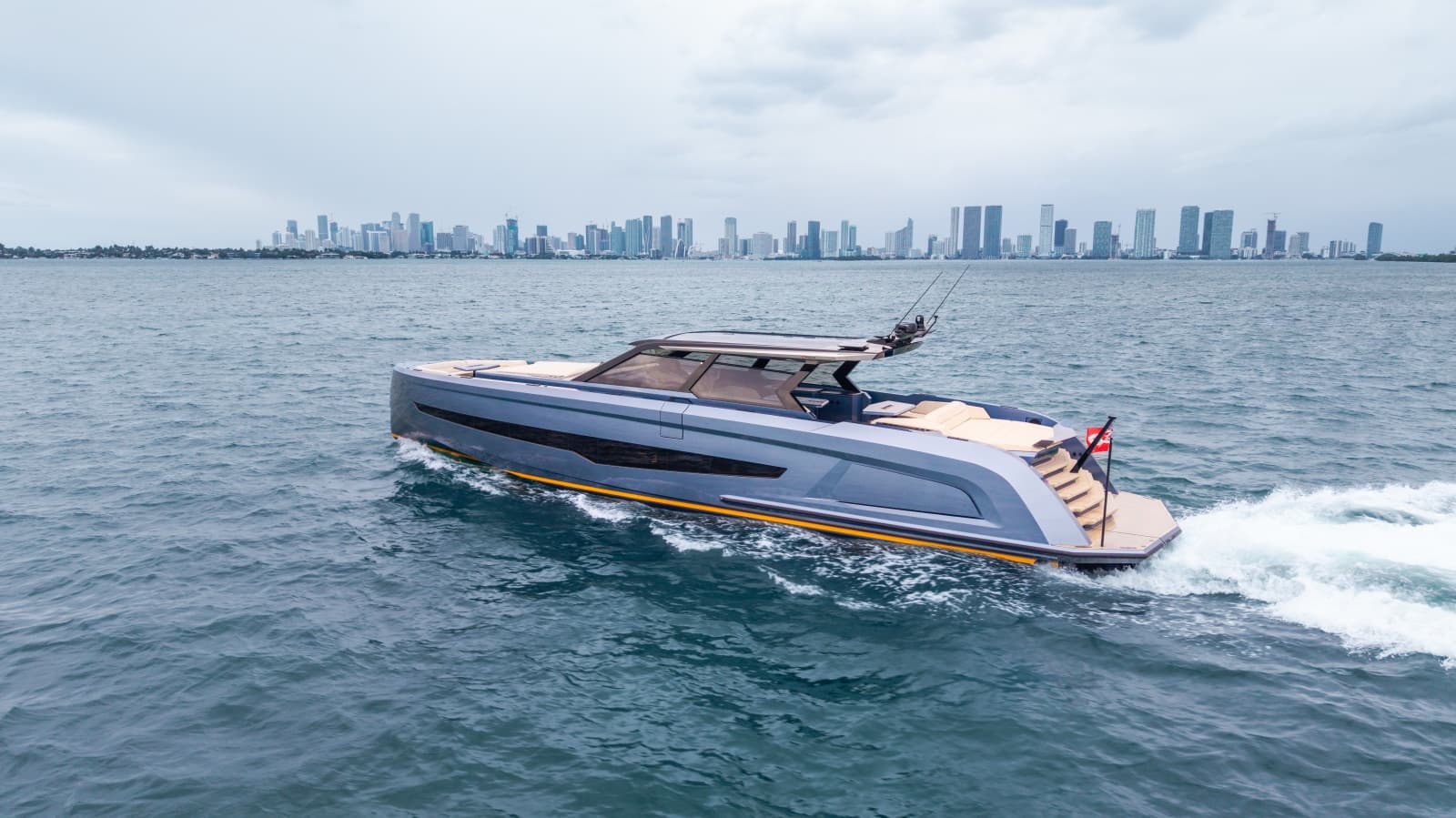 2026 Vanquish Yachts VQ70 - Photo 14