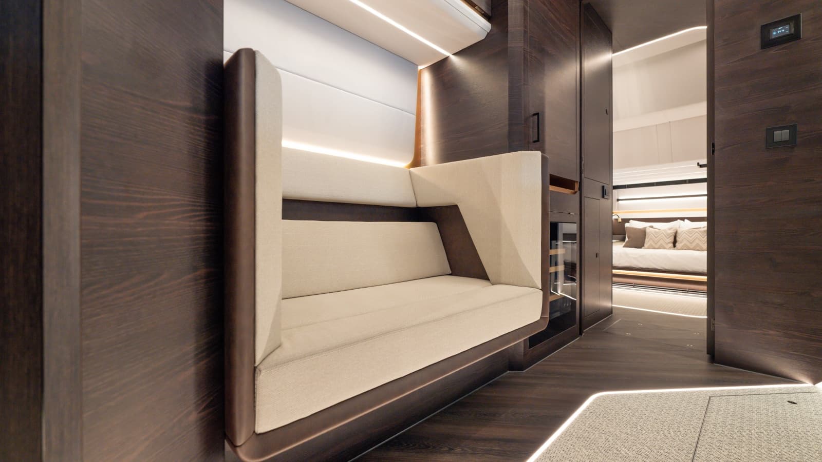 2026 Vanquish Yachts VQ70 - Photo 82