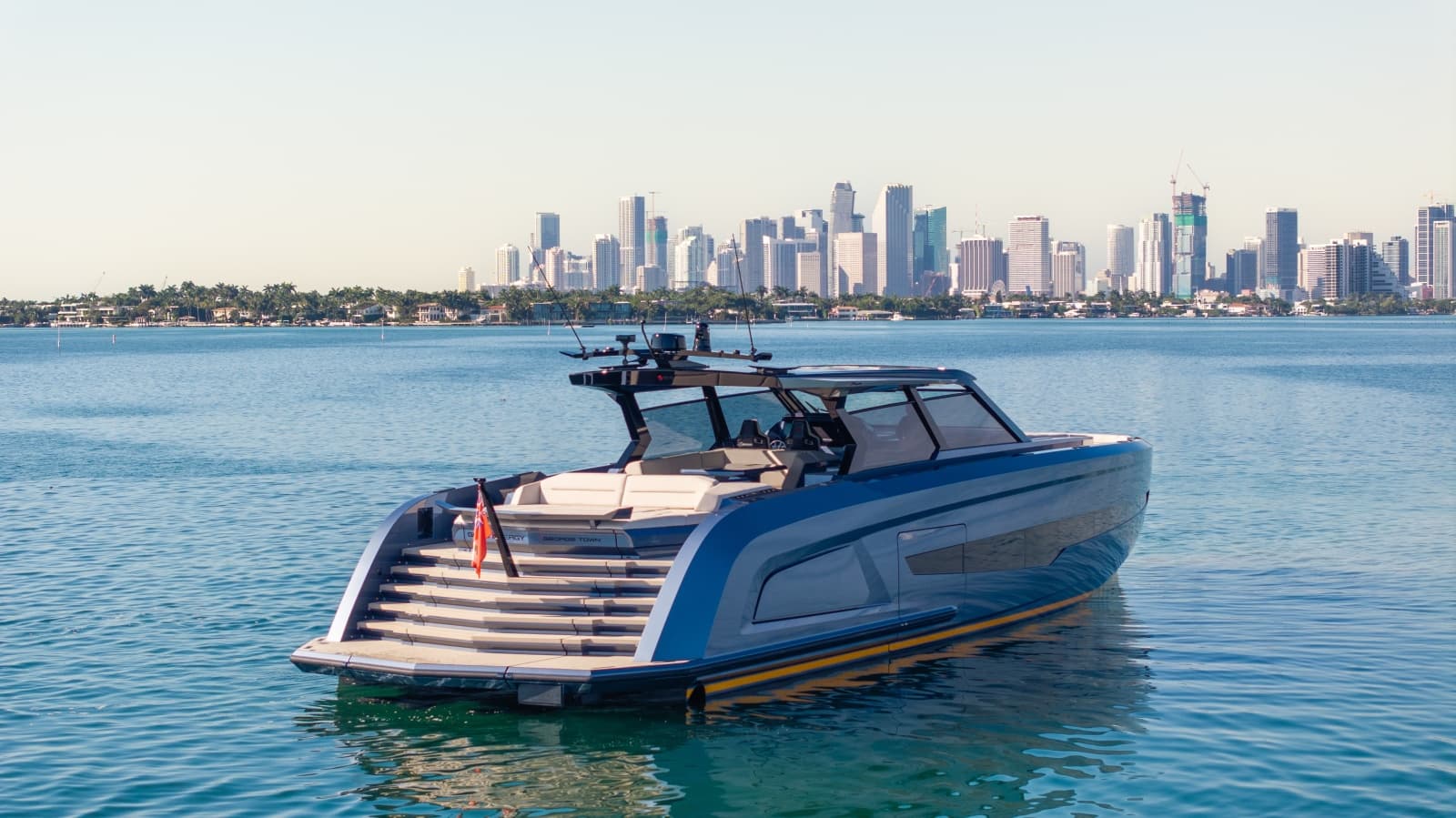 2026 Vanquish Yachts VQ70 - Photo 5