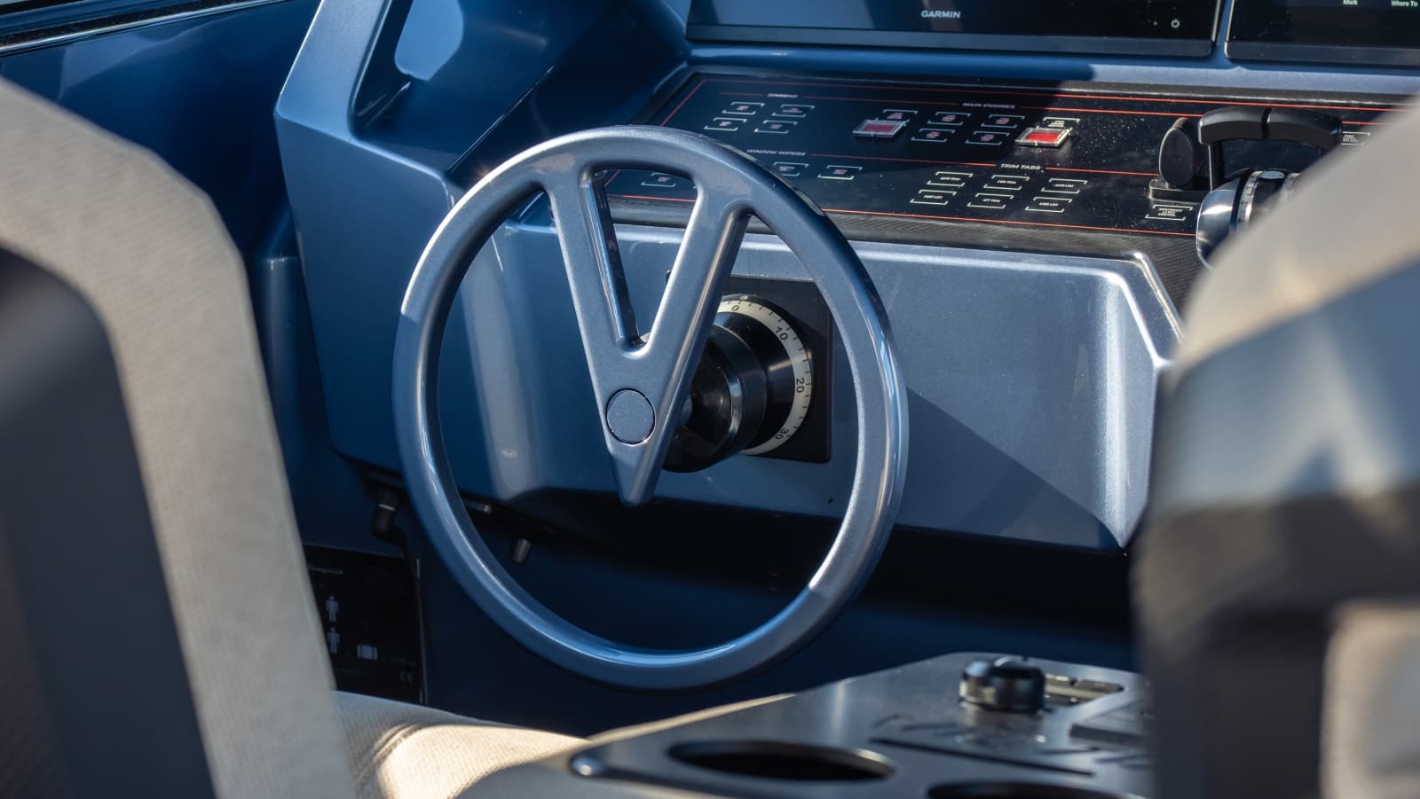 2026 Vanquish Yachts VQ70 - Photo 32