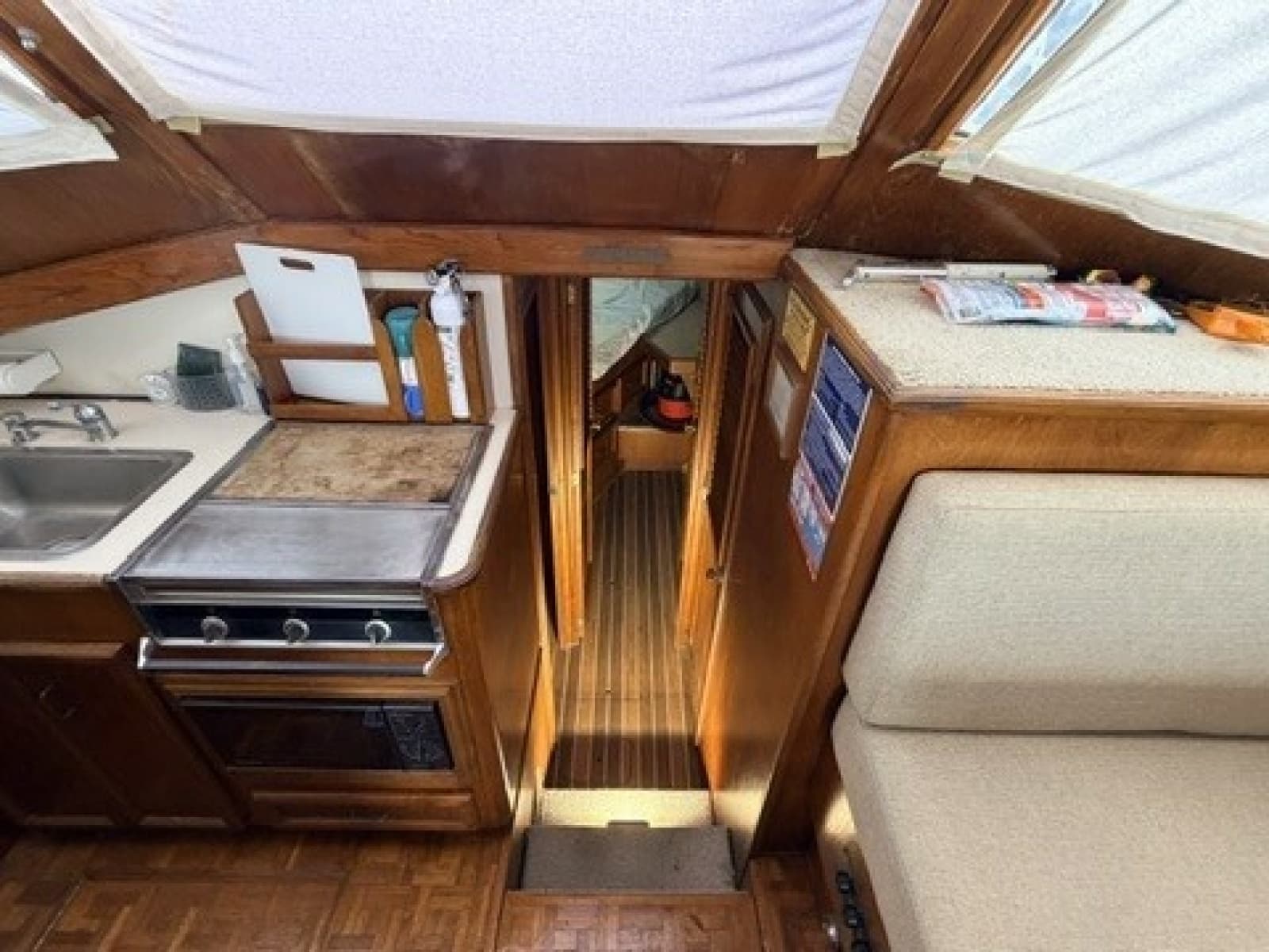 1984 Egg Harbor Sedan - Photo 29
