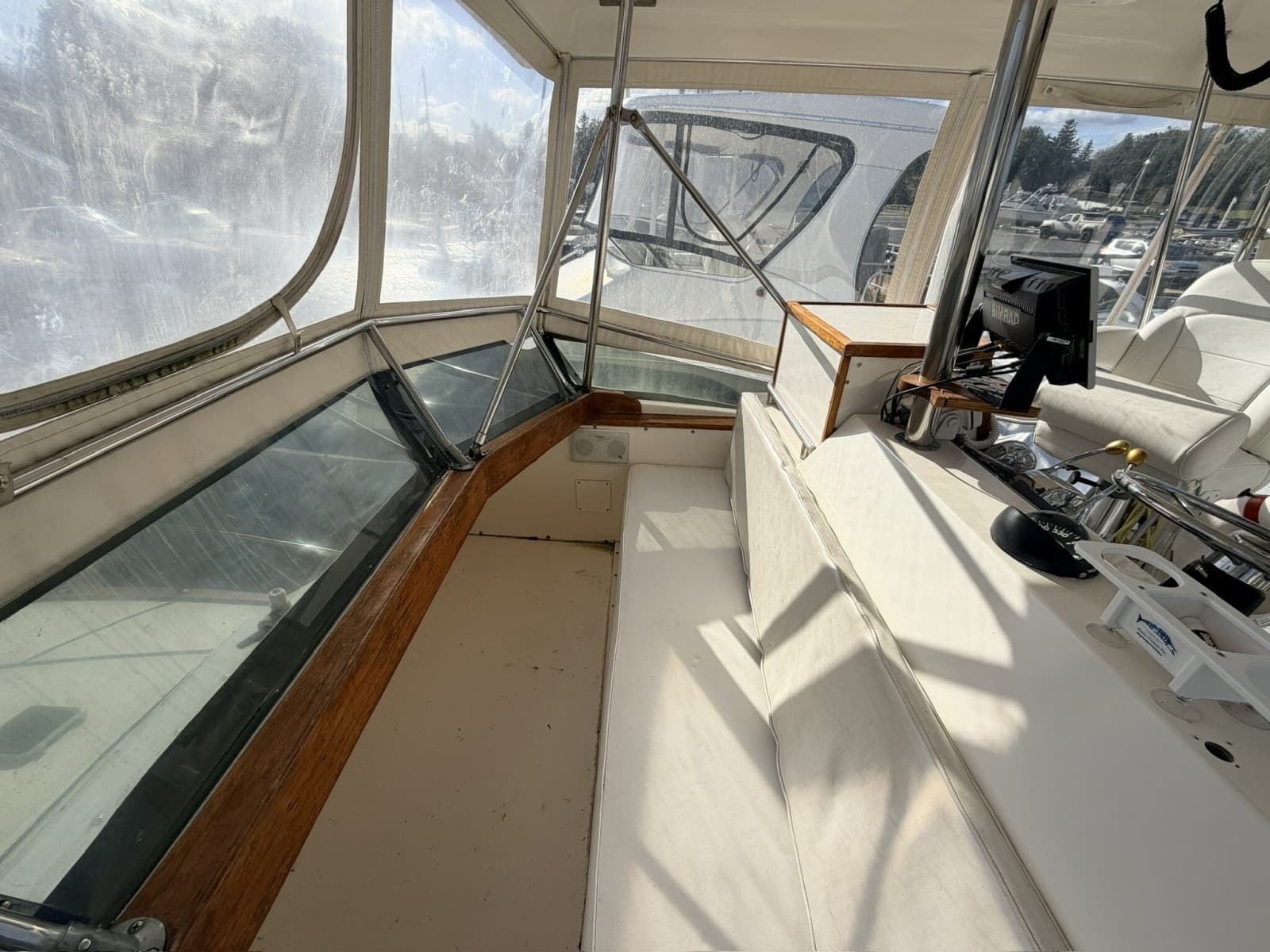 1984 Egg Harbor Sedan - Photo 15