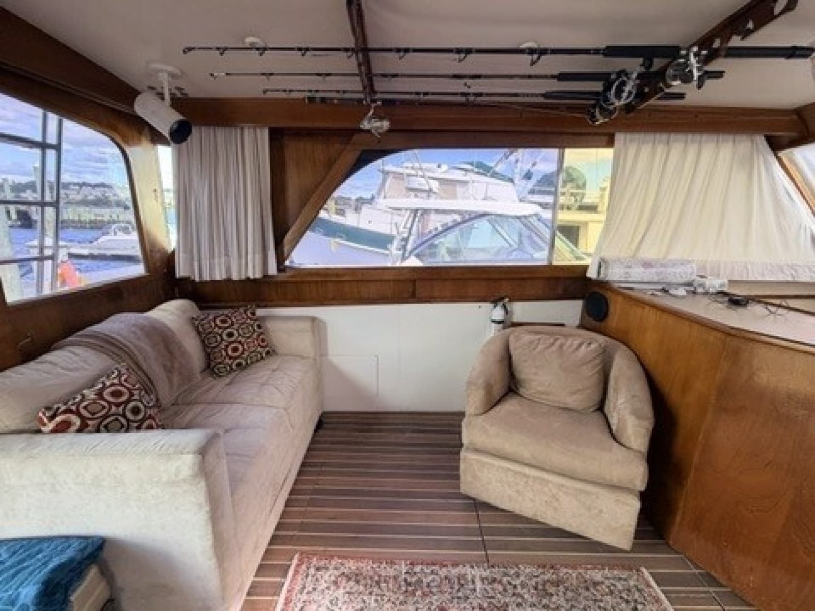 1984 Egg Harbor Sedan - Photo 23