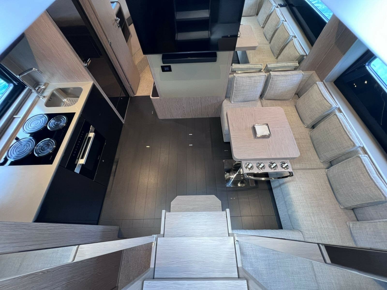 2025 Azimut Atlantis 51 - Photo 24