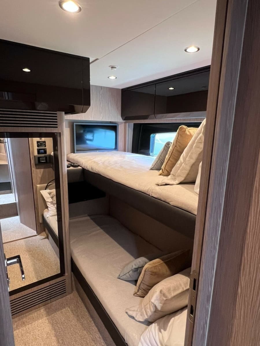 2025 Azimut Atlantis 51 - Photo 23