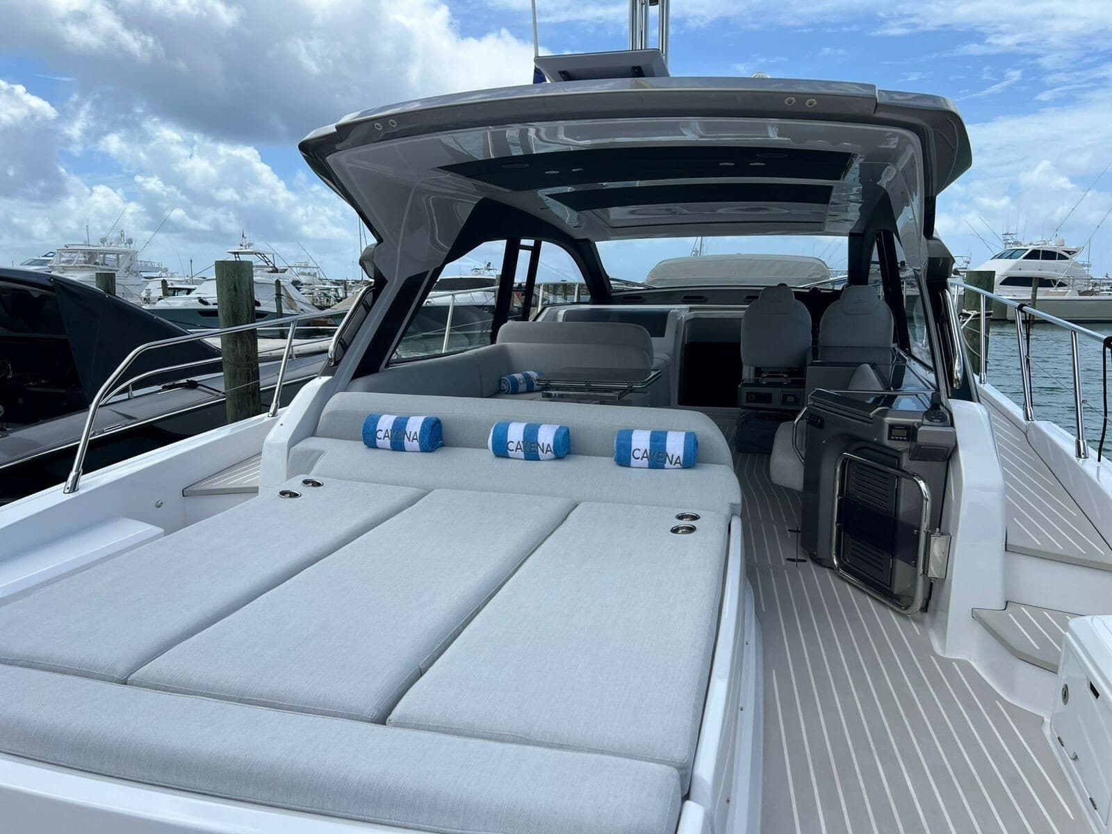 2025 Azimut Atlantis 51 - Photo 4