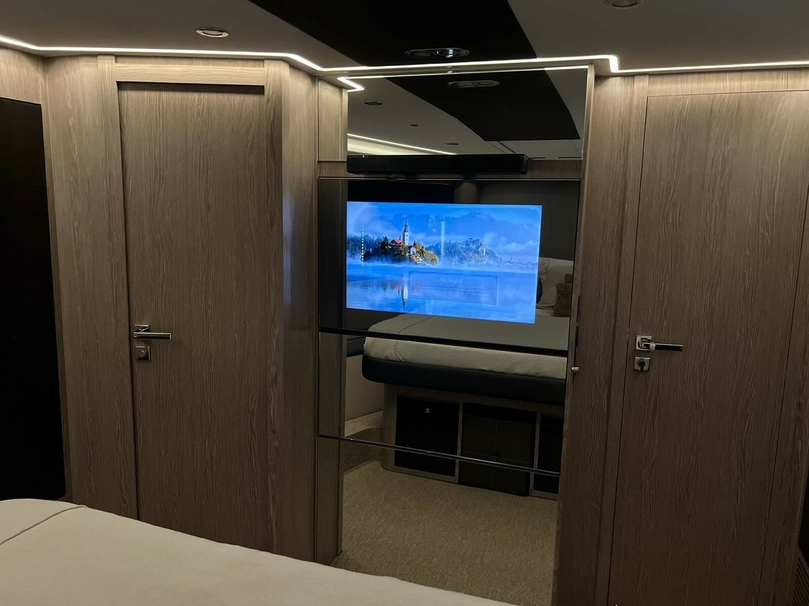 2025 Azimut Atlantis 51 - Photo 19