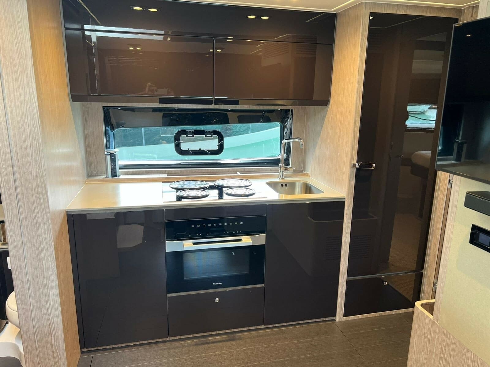2025 Azimut Atlantis 51 - Photo 26
