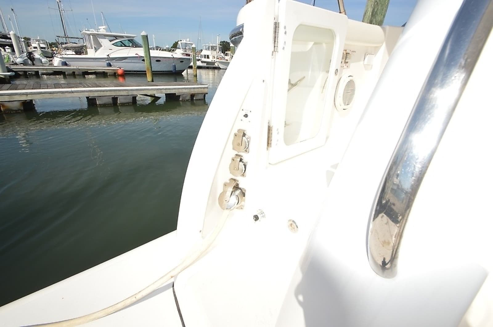 2004 Tiara Yachts 4400 Sovran - Photo 10