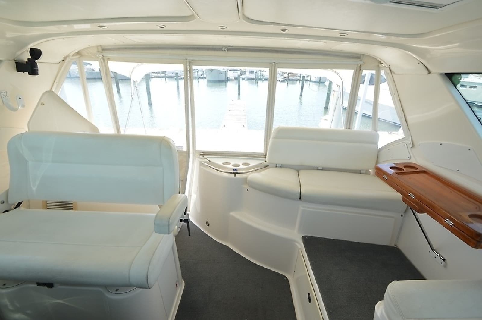2004 Tiara Yachts 4400 Sovran - Photo 26