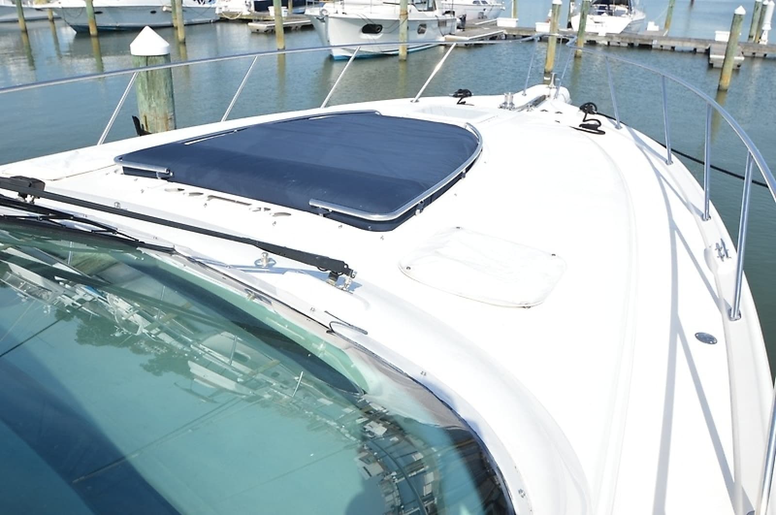 2004 Tiara Yachts 4400 Sovran - Photo 14