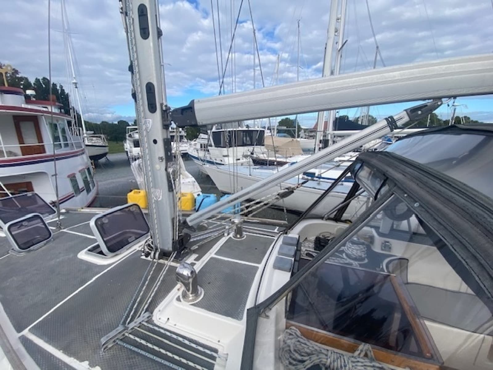 1997 Westerly Oceanlord - Photo 27