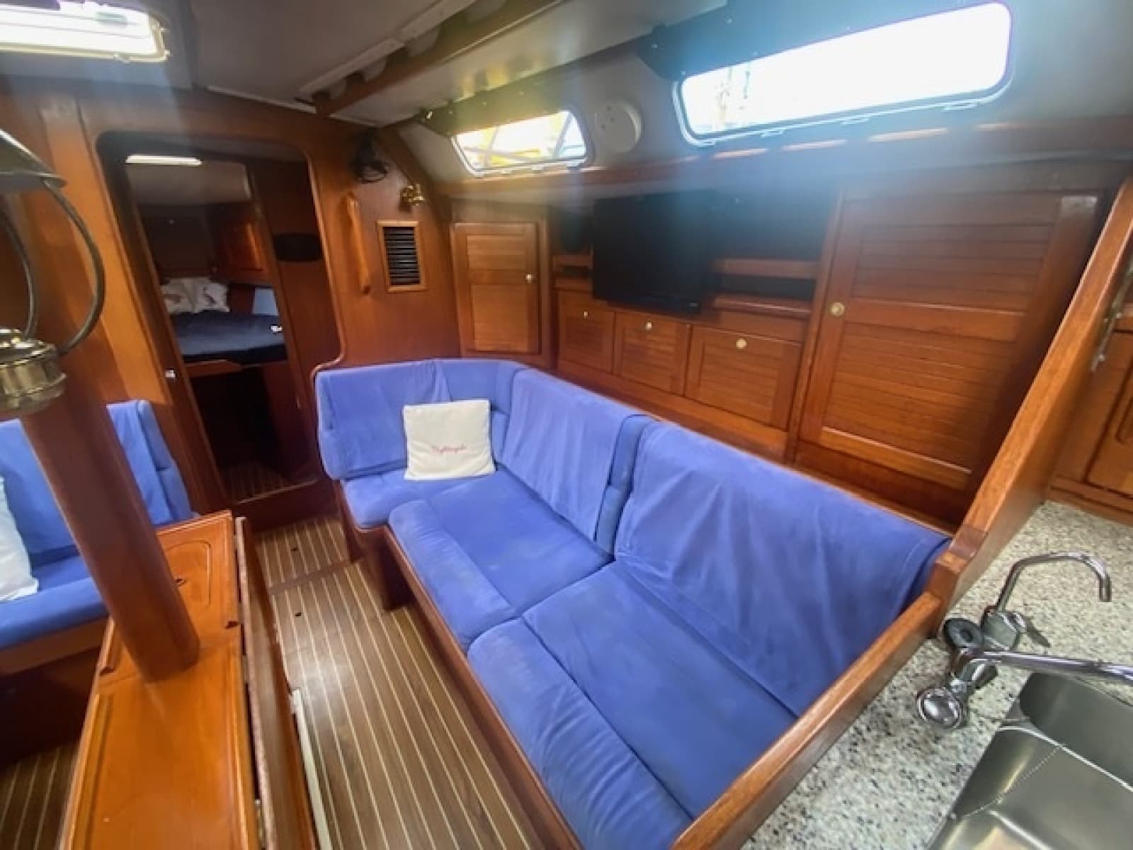 1997 Westerly Oceanlord - Photo 4