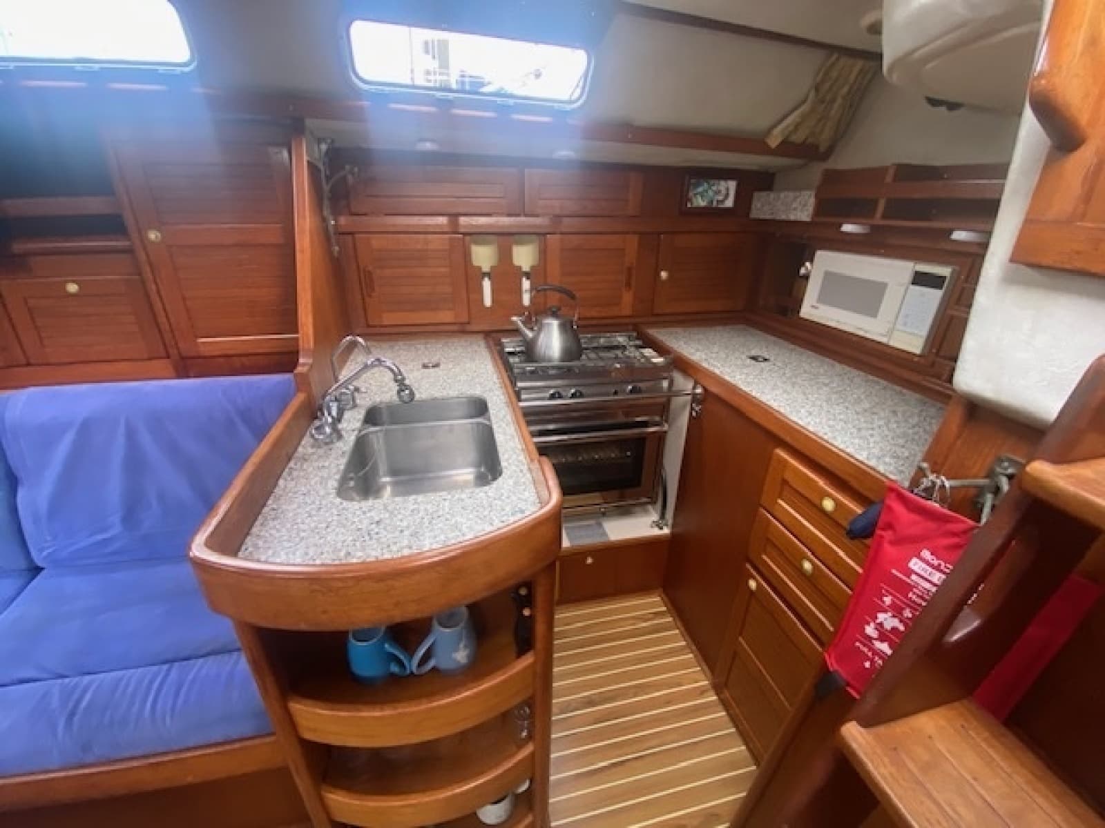 1997 Westerly Oceanlord - Photo 10