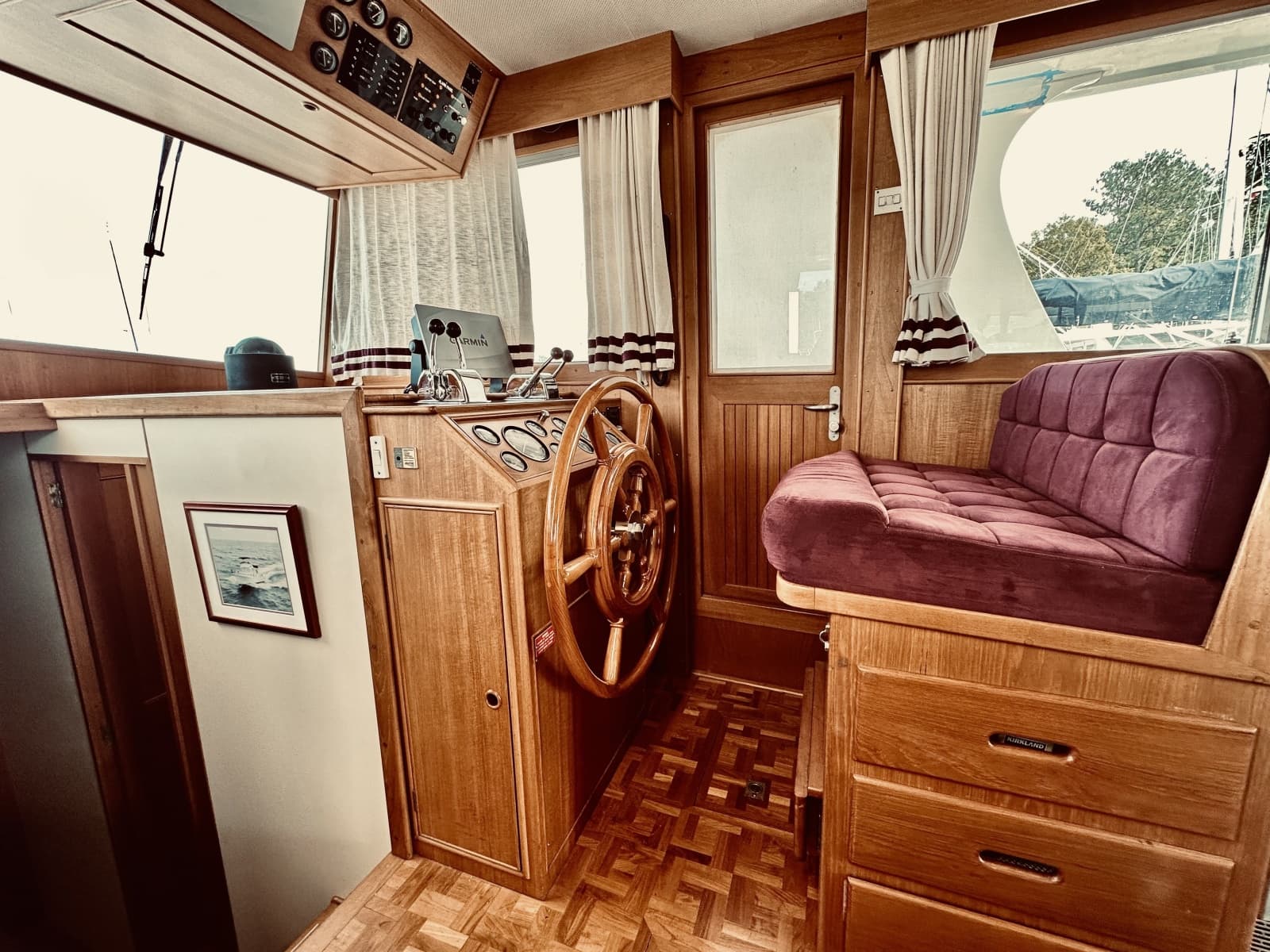 1998 Grand Banks Europa - Photo 15