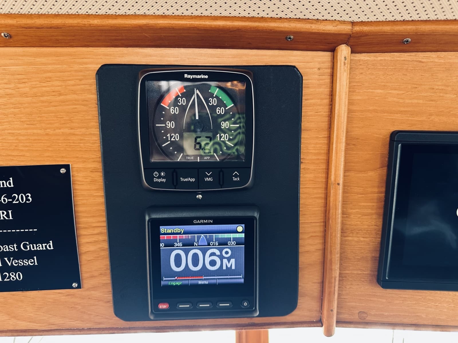 1998 Grand Banks Europa - Photo 23