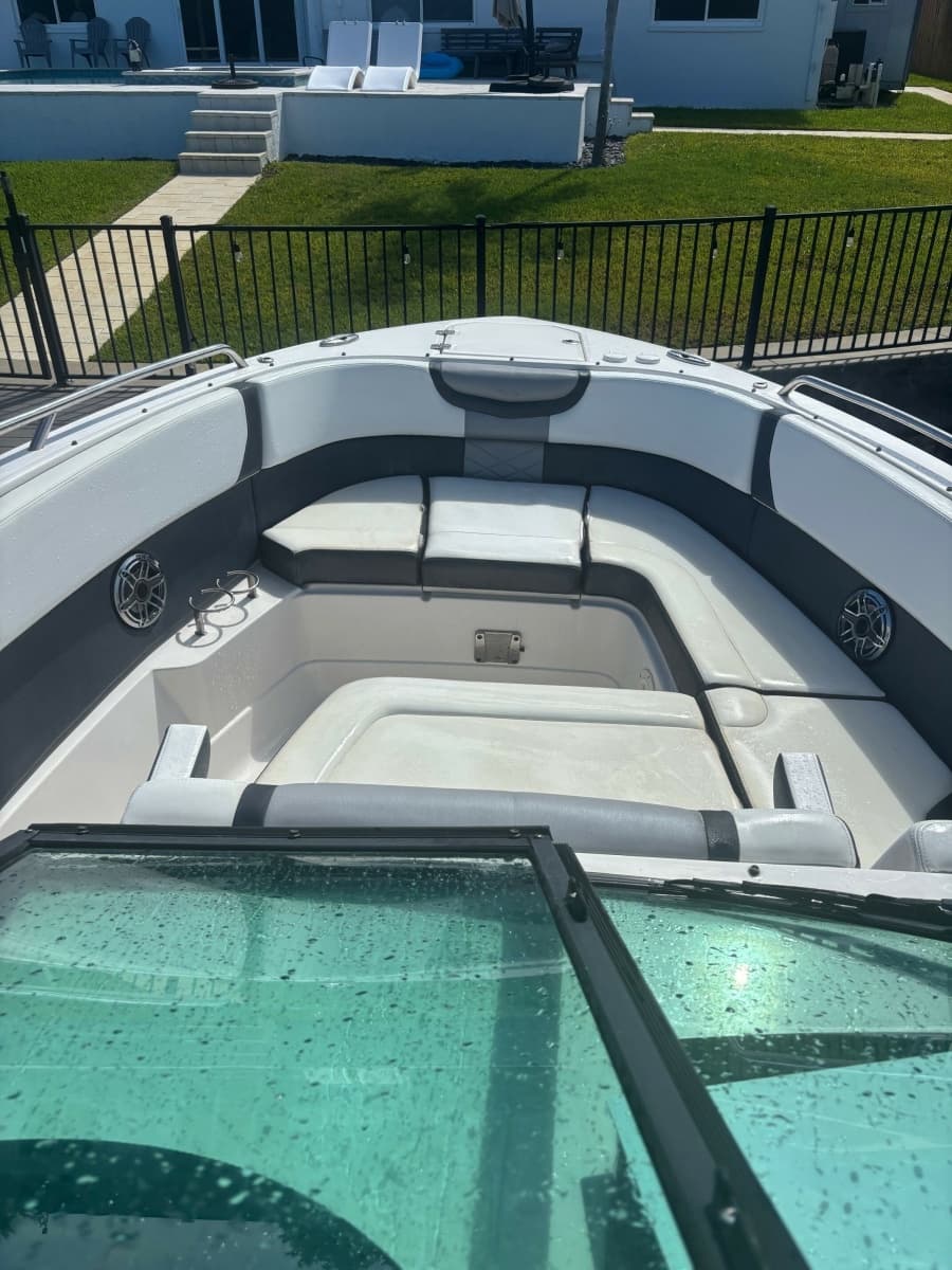 2021 Chaparral 28 OSX - Photo 11