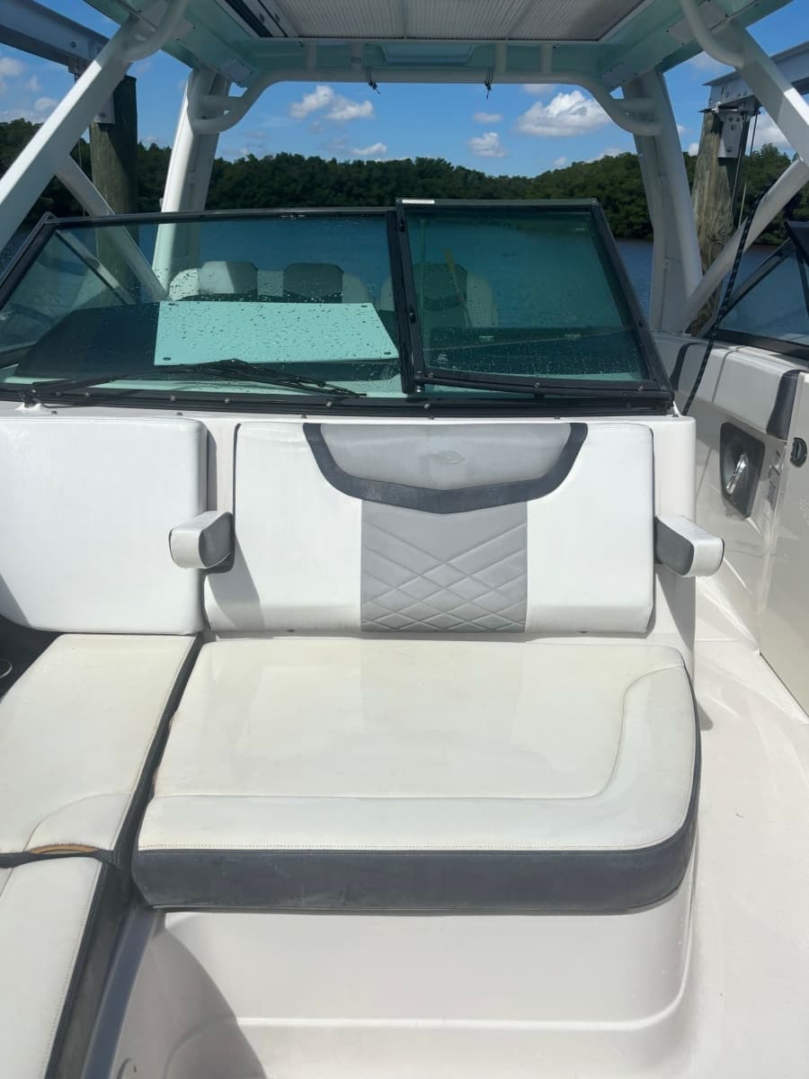 2021 Chaparral 28 OSX - Photo 12