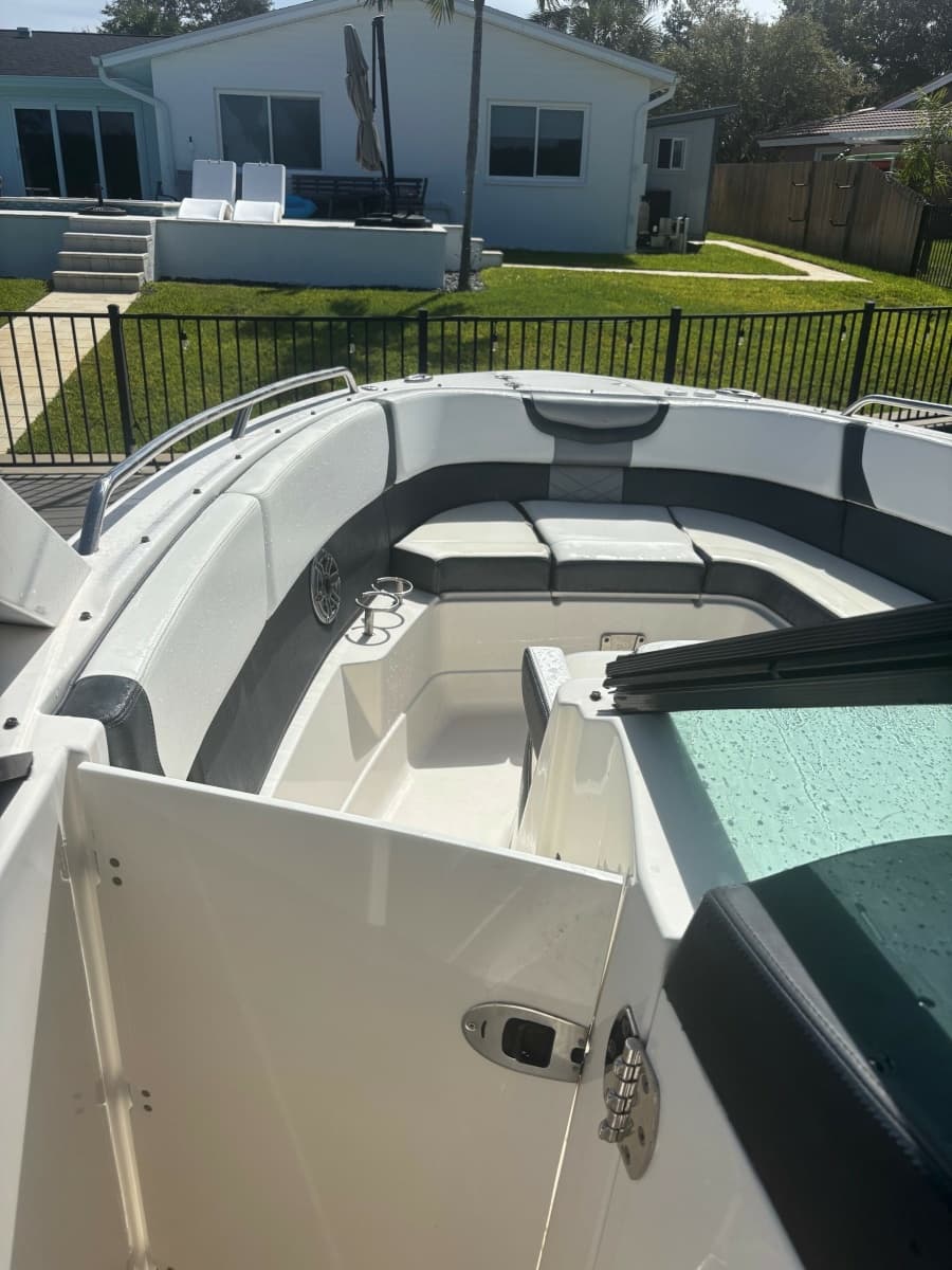 2021 Chaparral 28 OSX - Photo 10