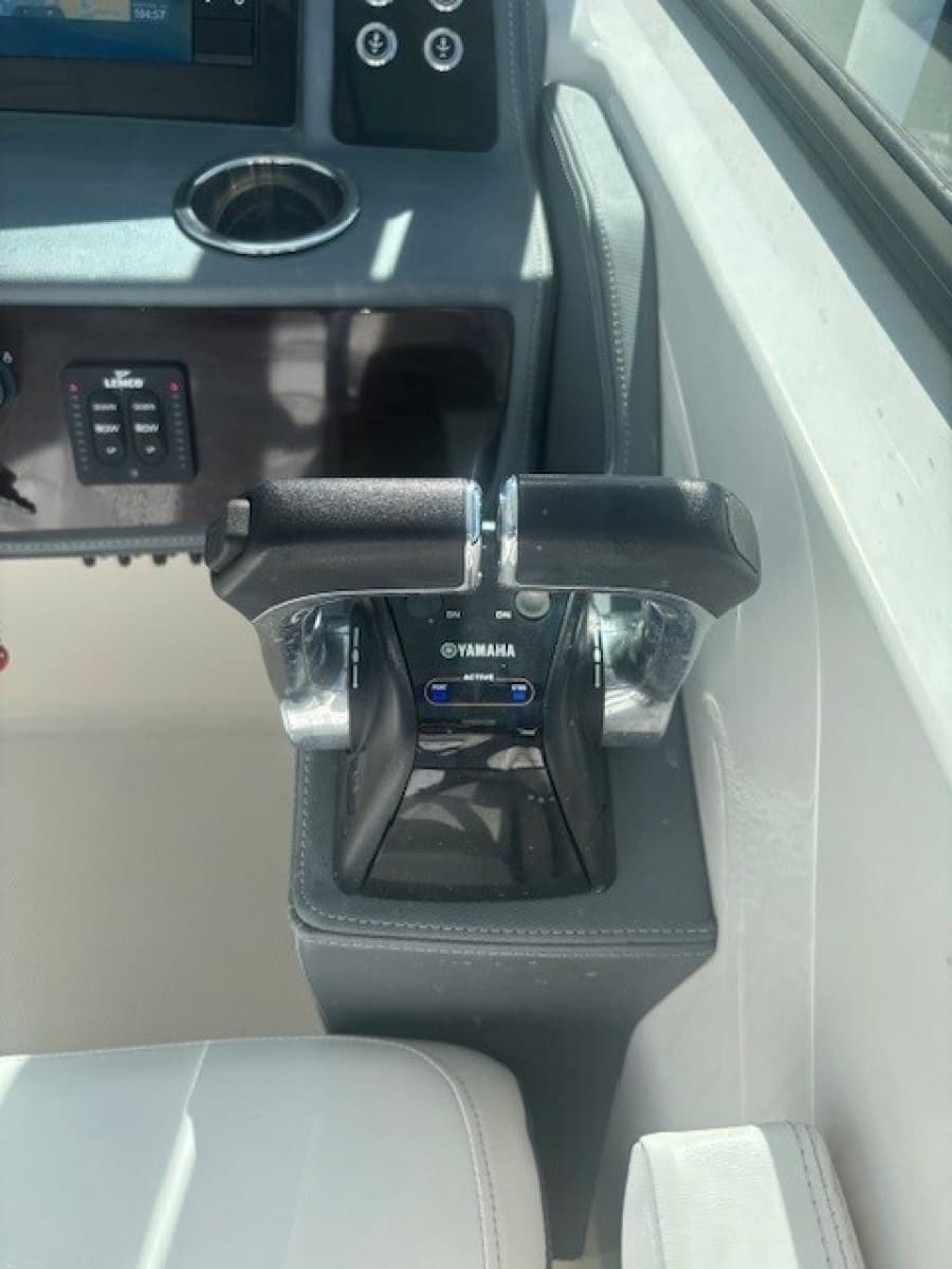 2021 Chaparral 28 OSX - Photo 21